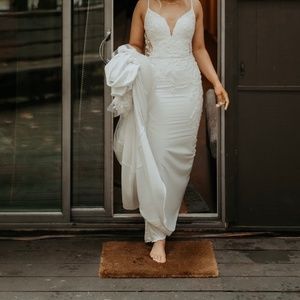 Aisle and Veil Wedding Dress